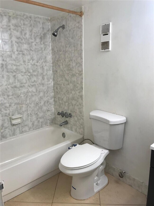 Building Photo - 16950 W Dixie Hwy