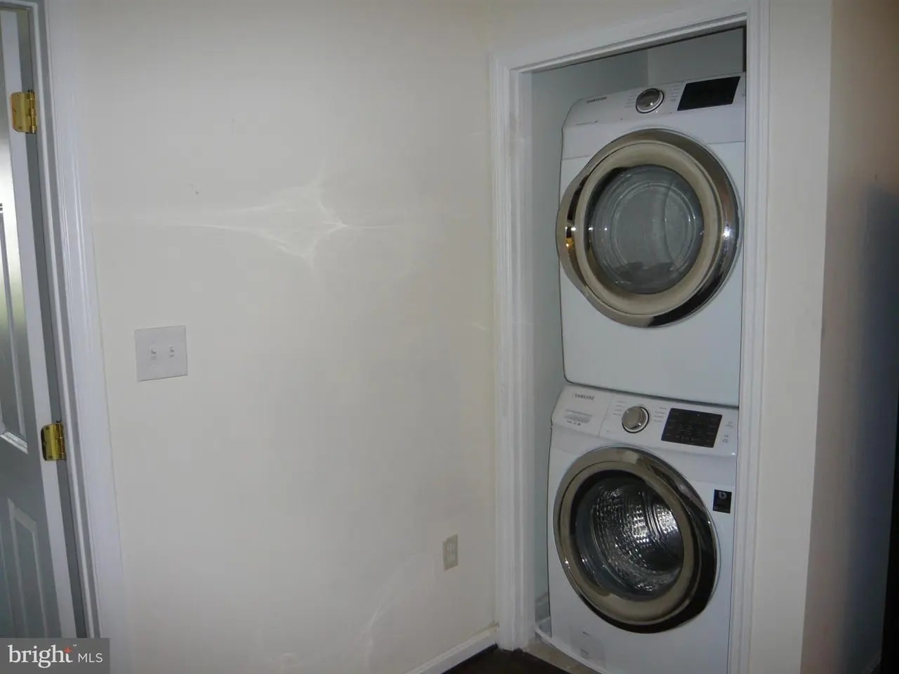 Building Photo - 2517 Saint Paul St