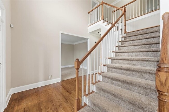 Building Photo - 2570 Wood Creek Ct NE