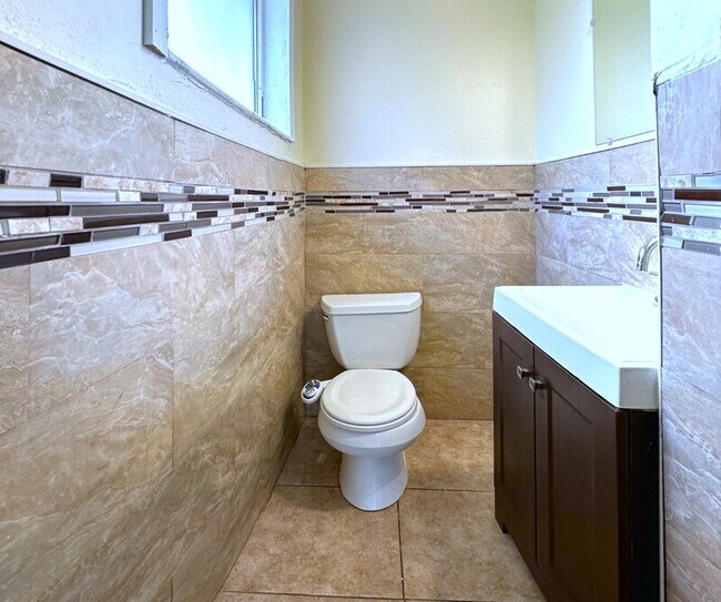 Building Photo - 4041 67th Ave N