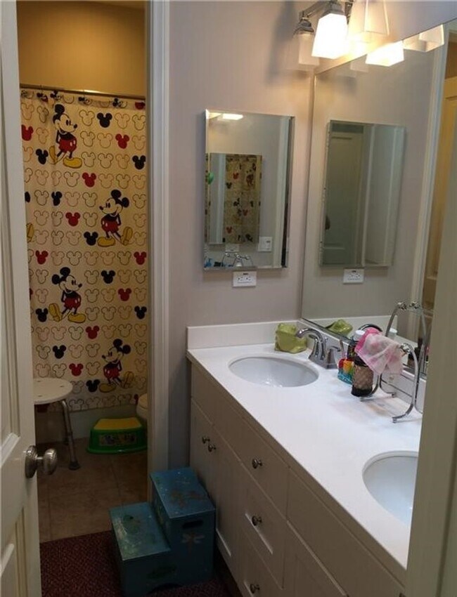Building Photo - Detached 3 bedroom + Loft home in Irvine!