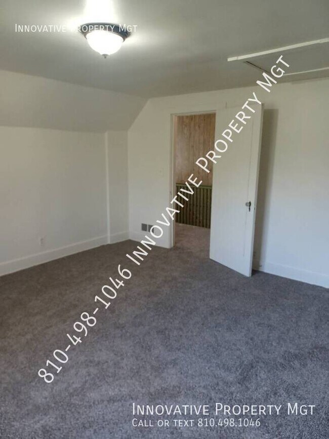 Building Photo - 5288 Richfield-