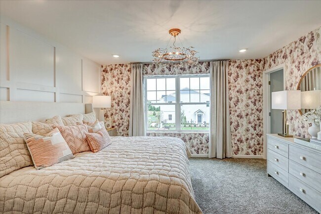 Building Photo - 324 Kingsport Dr