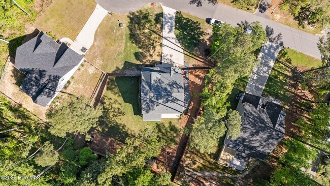 Building Photo - 594 E L Ives Dr