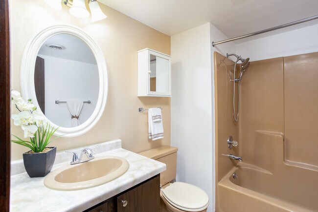 Building Photo - 3500 Northridge Ct