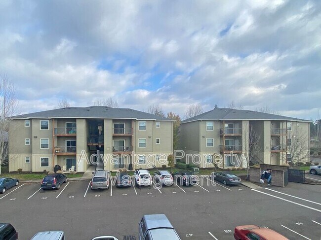 Primary Photo - 515 N Catron Pl