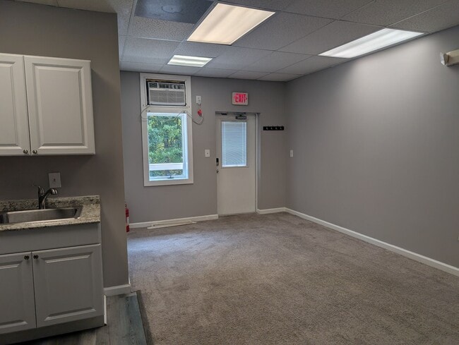 Building Photo - 5419 Deale Churchton Rd