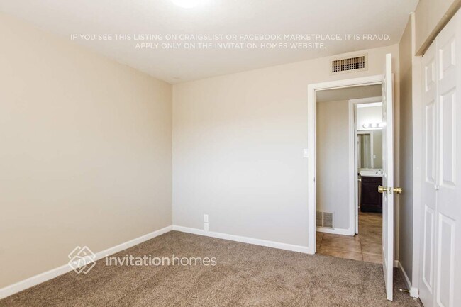 Building Photo - 4214 W Stella Ln