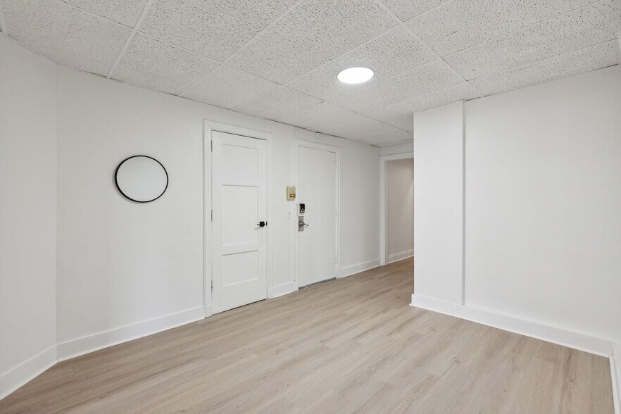 Building Photo - 109 New York 96-SI FL10-ID1612435P