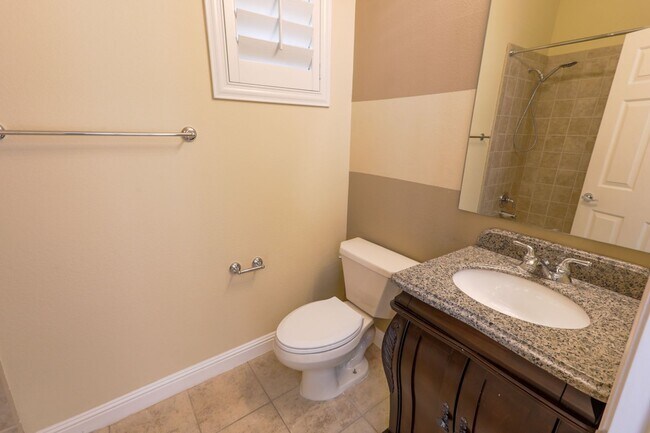 Building Photo - Anthem Country Club Beauty w/ Casita