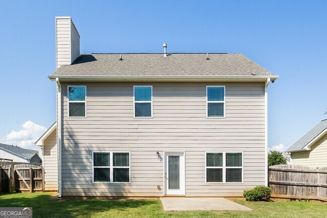 Building Photo - 5 Barrett Ln