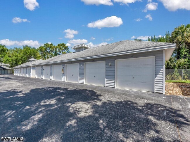 Building Photo - 1200 Misty Pines Cir