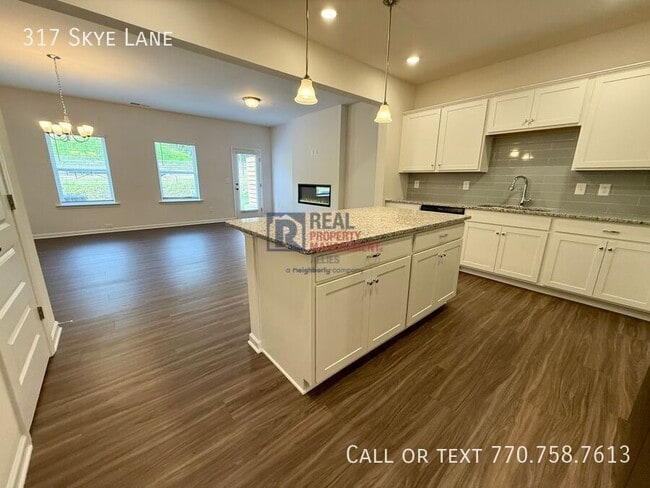 Building Photo - 317 Skye Ln