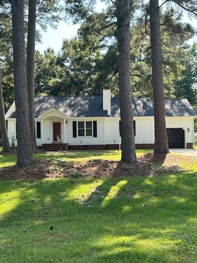 Building Photo - 107 Clairmont Rd NE