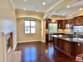 Building Photo - 3844 Tilden Ave