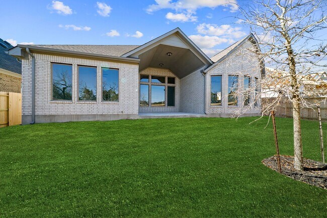 Building Photo - 4 Bedroom/4 Bath Stillwater Ranch Subdivision