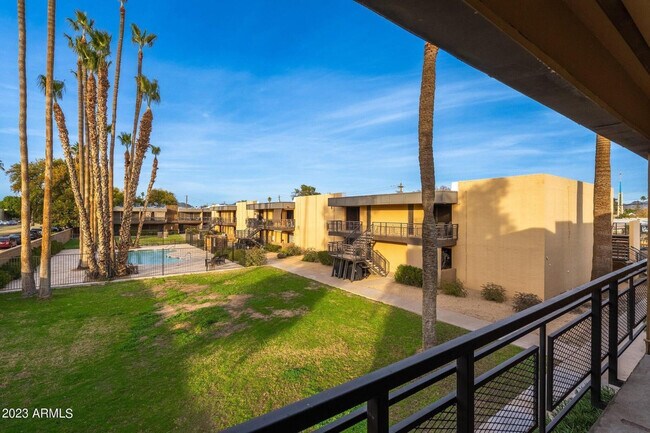 Building Photo - 6501 N 17th Ave