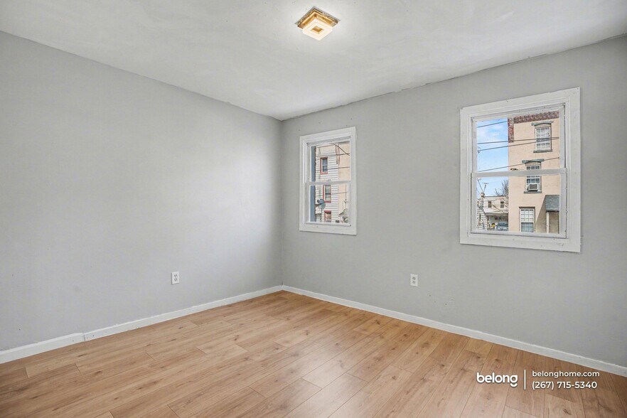 Building Photo - 126 W Elm St