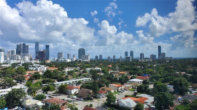 Building Photo - 900 SW 8th St