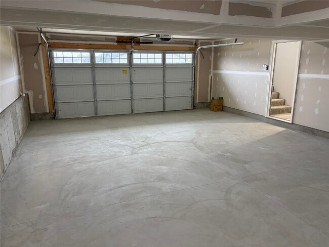 Building Photo - 28712 Woodland Heights Dr