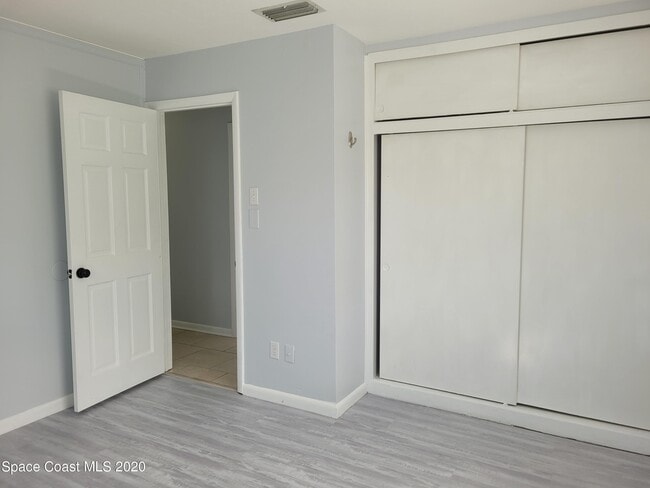 Building Photo - 435 S Courtenay Pkwy