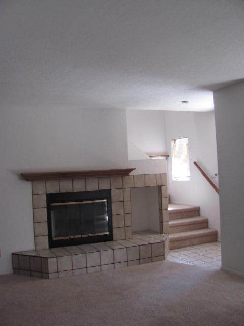 Building Photo - FOOTHILLS 3 Bedroom 2.5 Bath with garage  ...