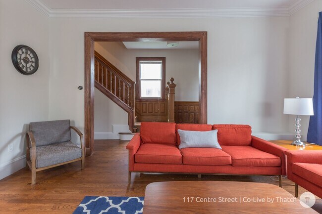 Building Photo - Convenient Location, In-Unit Washer and Dryer, Central Heat/AC, Eat-in Kitchen, Parking for Rent