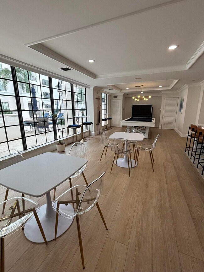 Building Photo - 233 S Federal Hwy