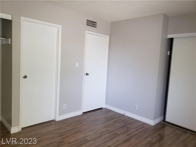 Building Photo - 4770 S Topaz St