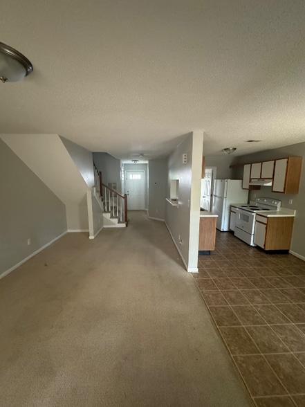 Building Photo - 268 Wexford Dr