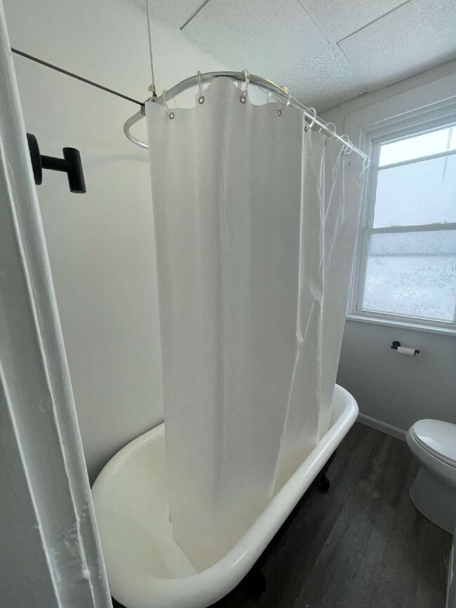 Building Photo - Cozy 3-Bedroom in Greensburg – Walk to Shopping & Dining!