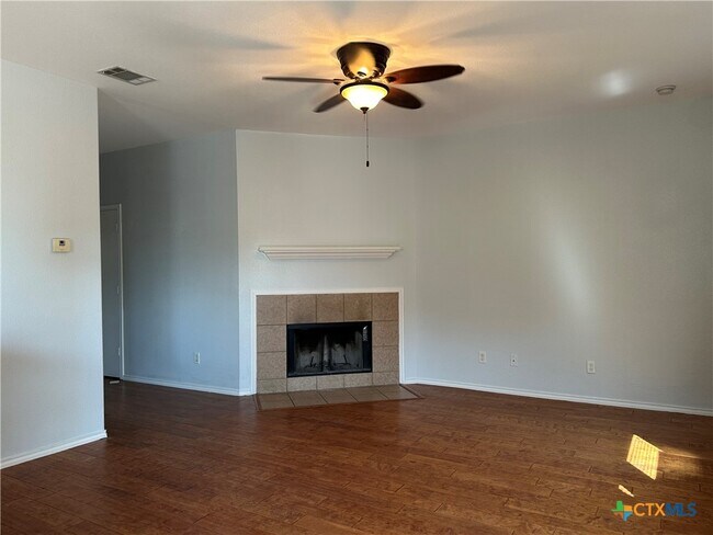 Building Photo - 2119 Belvedere Ct