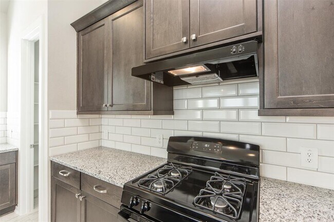 Building Photo - 2131 Wisteria Cove Dr