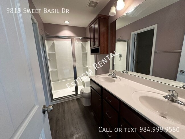 Building Photo - 9815 Sweet Basil Dr