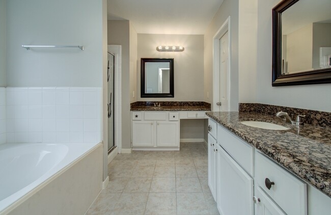 Building Photo - 14003 Cypress Falls Dr