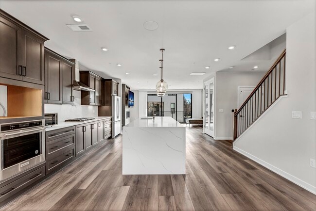 Building Photo - 7463 Backett Wood Ter