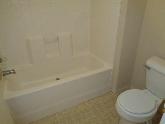 Building Photo - 10026 Sugarvine Ln