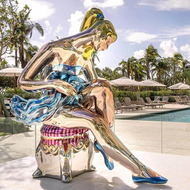 Building Photo - 10203 Collins Ave