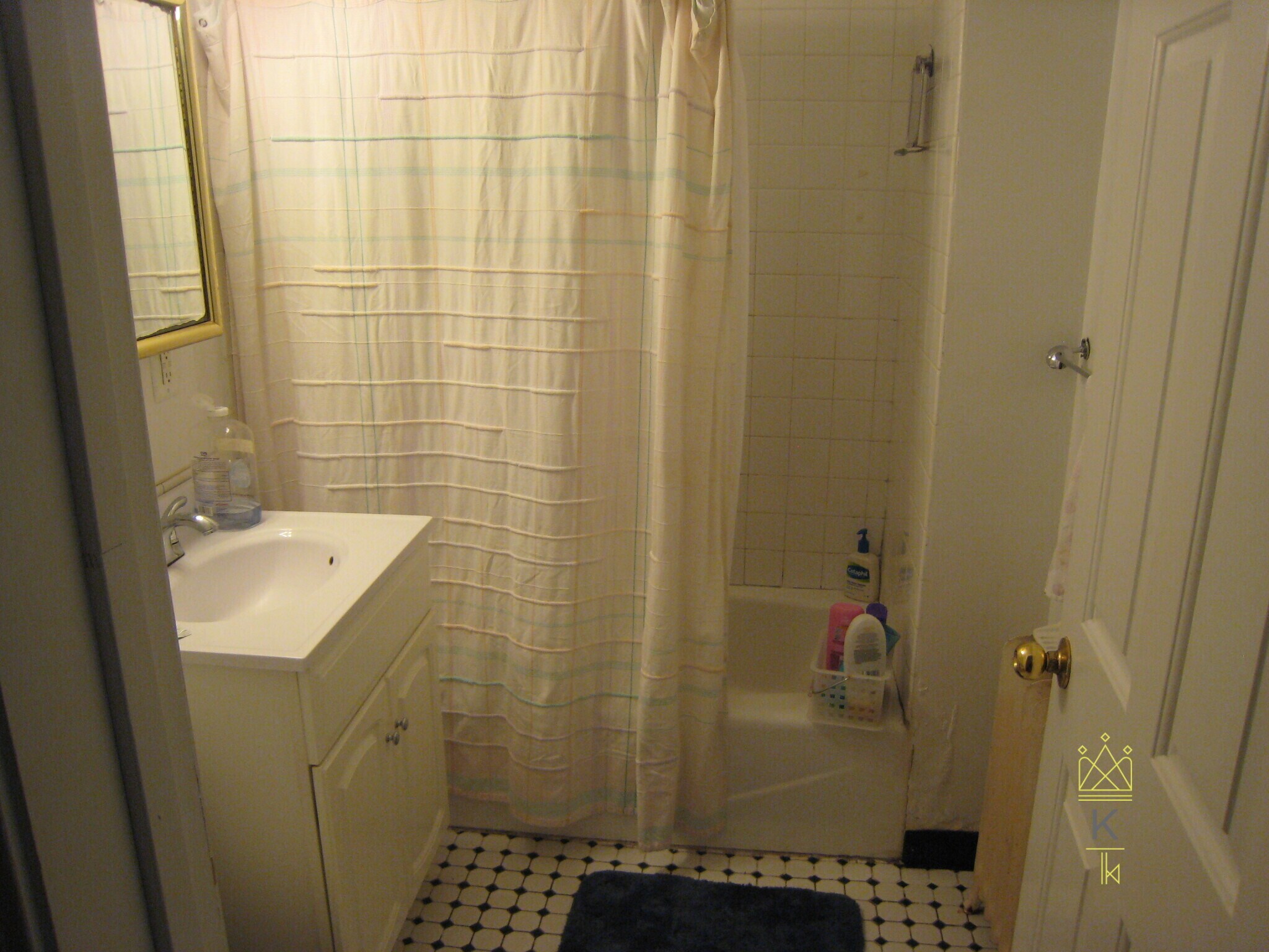 Building Photo - 322 St Paul St