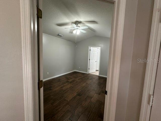Building Photo - 512 Summer Sails Dr