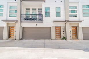 Building Photo - 4706 Virginia Ave