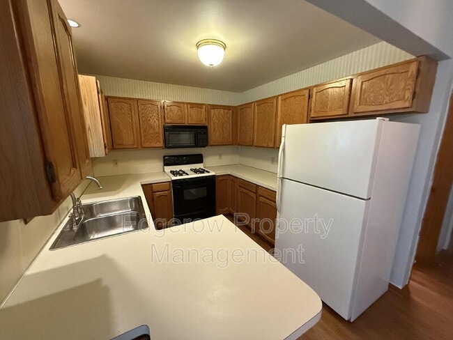 Building Photo - 1662 Klaver St SW