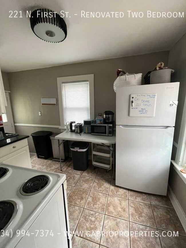 Building Photo - 221 N. First St.-Renovated Two Bedroom Home AVAILABLE NOW!