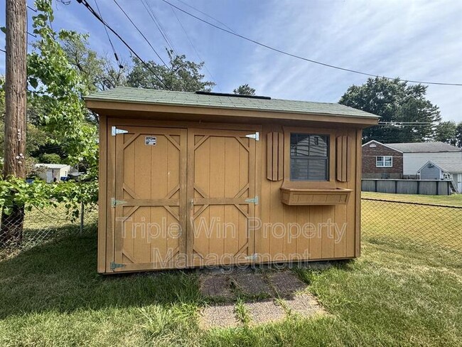 Building Photo - 6403 Inlet Ct