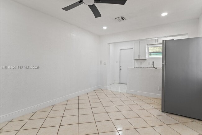 Building Photo - 3521 NW 18th Pl