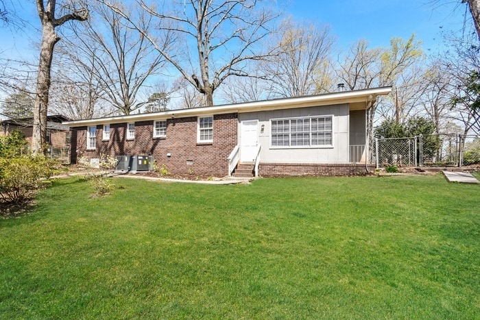 Building Photo - 1804 Fultonbrook Rd