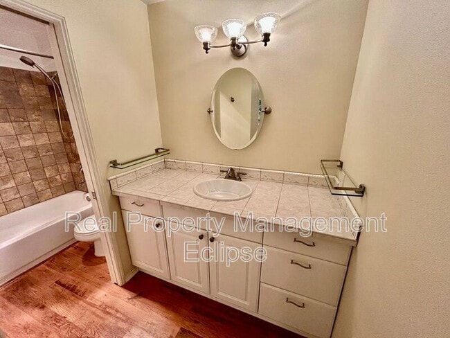 Building Photo - 5000 NW Village Park Dr