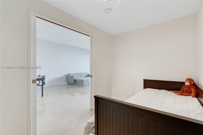 Building Photo - 201 Crandon Blvd