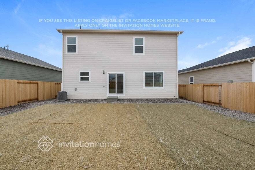 Building Photo - 2161 Christina St