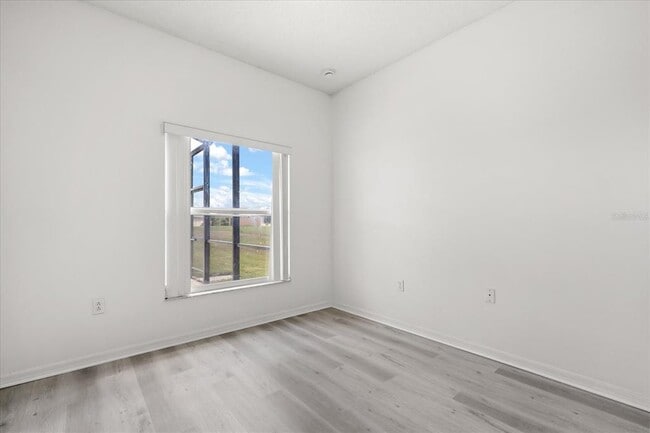 Building Photo - 521 Bromley Ct